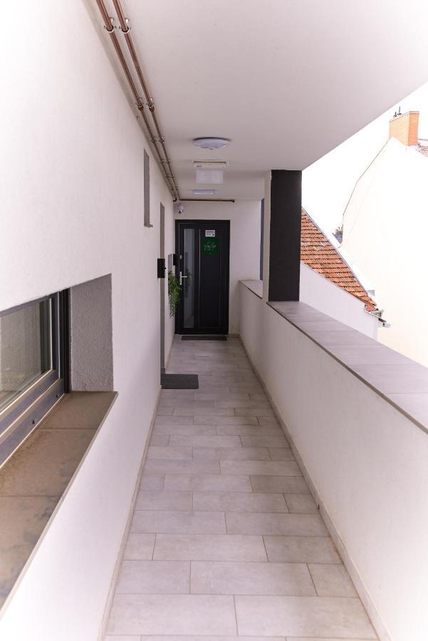 Starlight Silver Szeged - Exclusive المظهر الخارجي الصورة