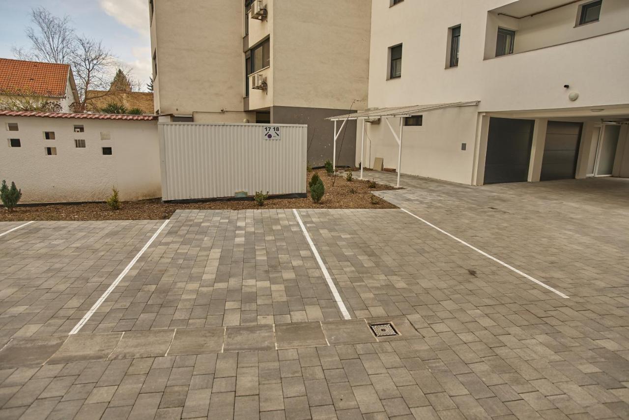 Starlight Silver Szeged - Exclusive المظهر الخارجي الصورة